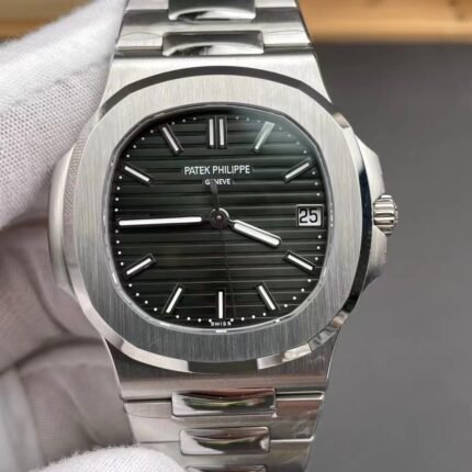 Patek Philippe customize nautilus 5711 light green dial Cal.330 movement 8.2mm thickness CNC case original replacement dial and hands 121g weight